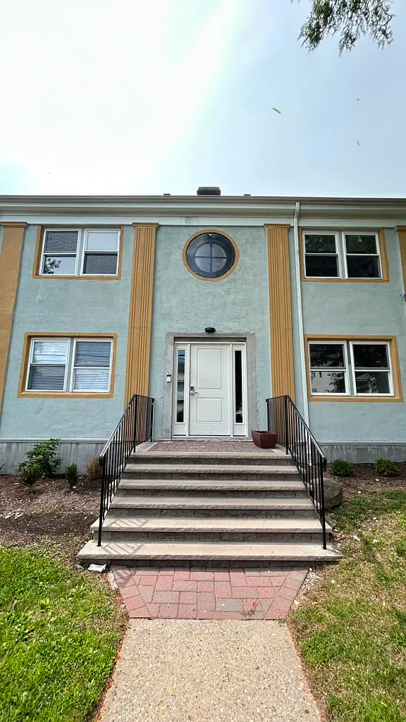 2 bed, $2,800 — Photo 1