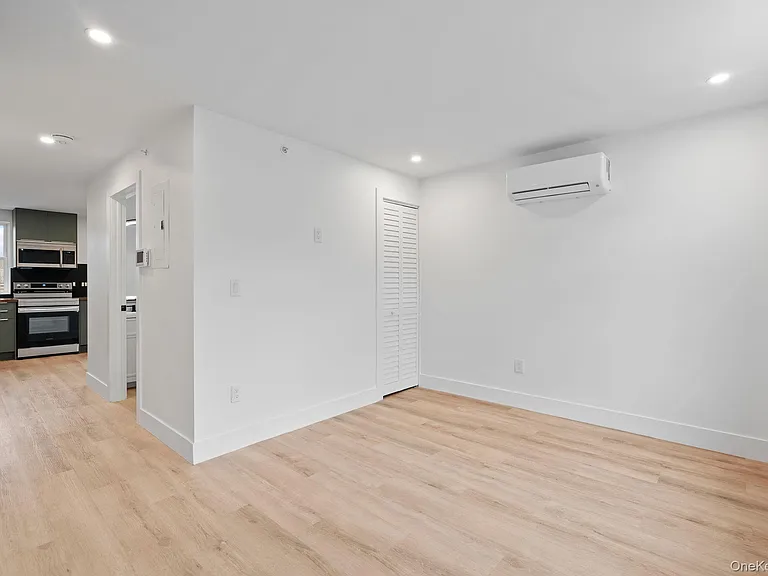 117 Lander St #3 — Photo 10