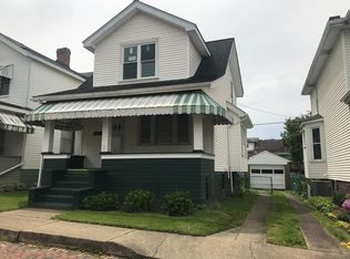 24 8th St, McMechen, WV 26040