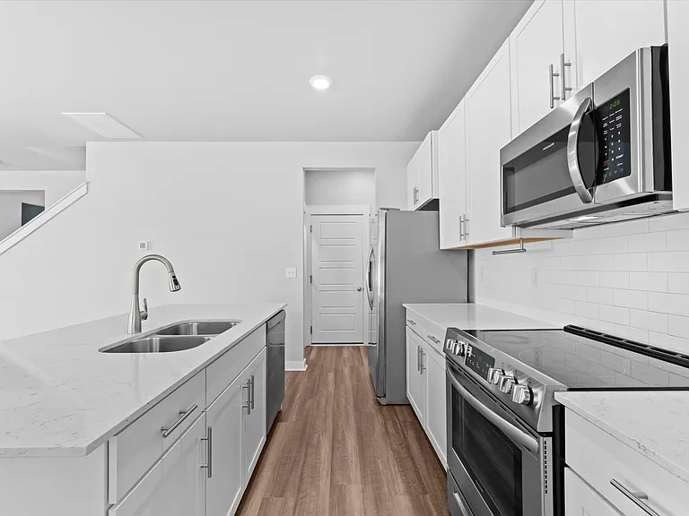 1615 Lannister Ave — Photo 7