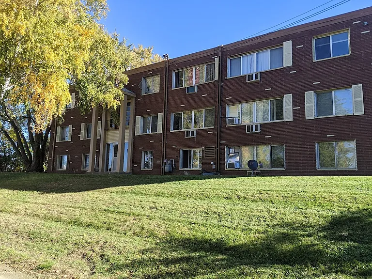Keller Flats — Photo 25