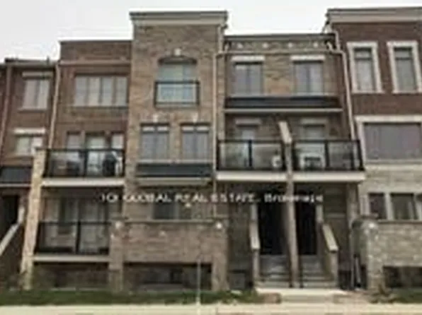 100 Parrotta Dr #97, Toronto, ON M9M 0G1