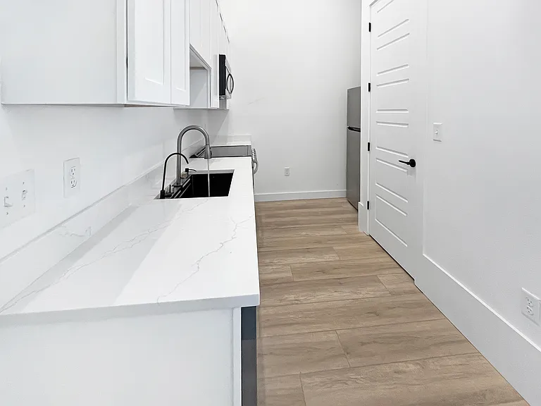 Holy Cross Apartments — Photo 16