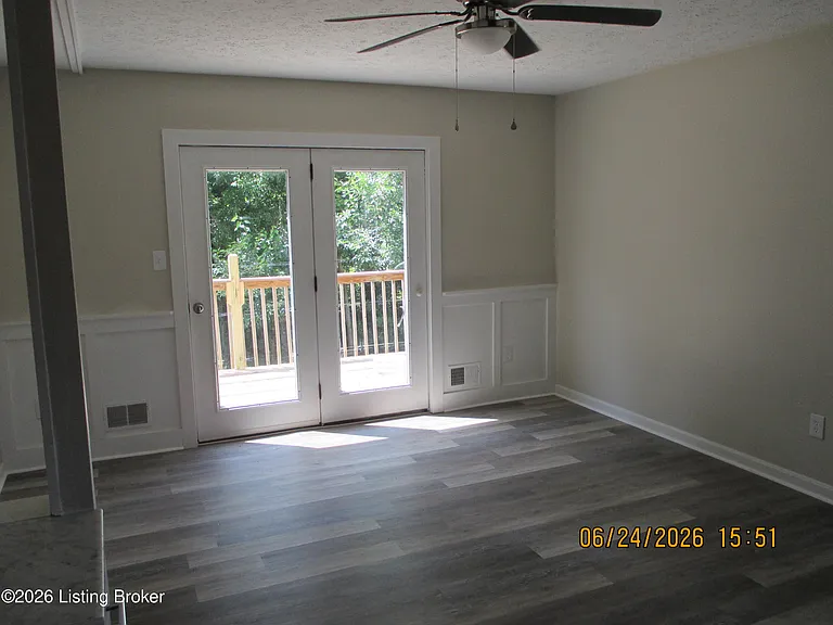 5404 Windy Willow Dr — Photo 18