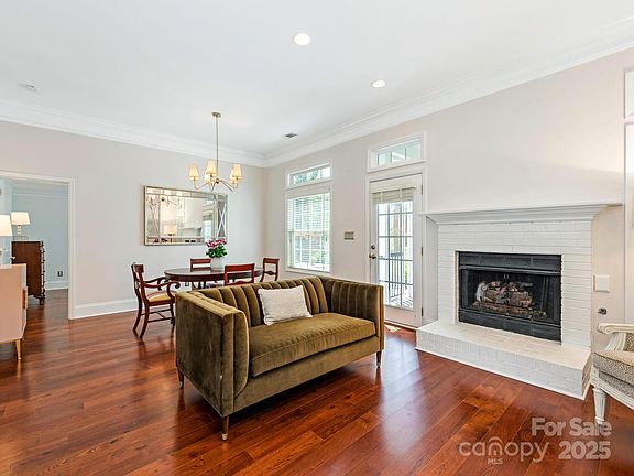 4th image of 800 Water Wheel Ct