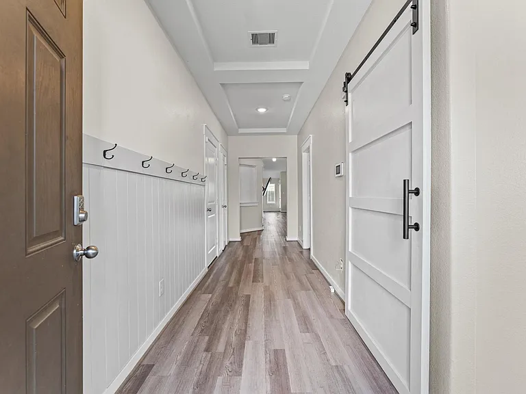 31502 Kailua Dr — Photo 2