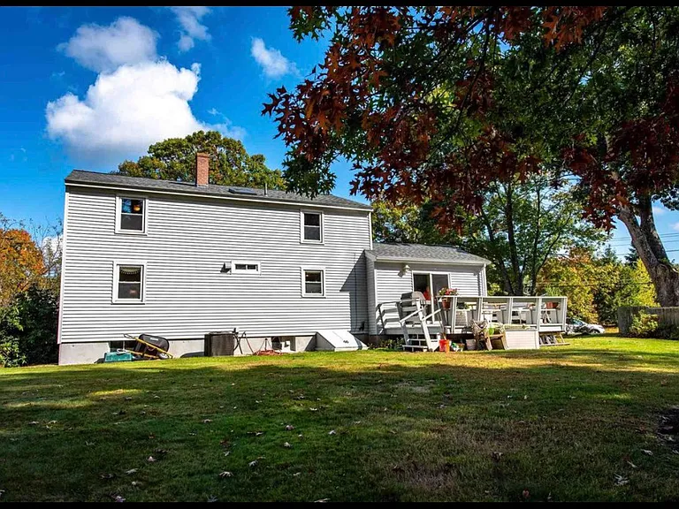 19 Lou Ave — Photo 2