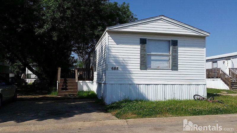 1st image of 685 Jock Ln