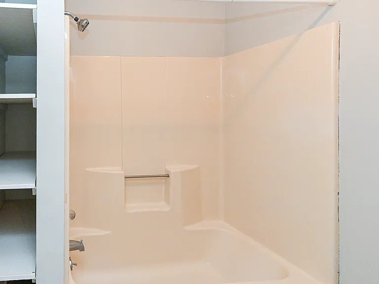 157 Greenwood Dr — Photo 23