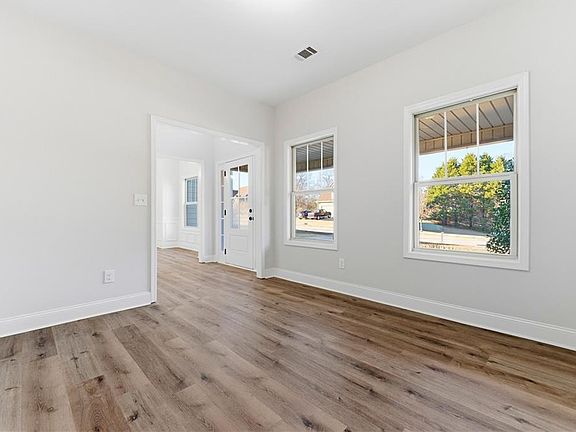 2nd image of 61 Gatlin Ridge Run