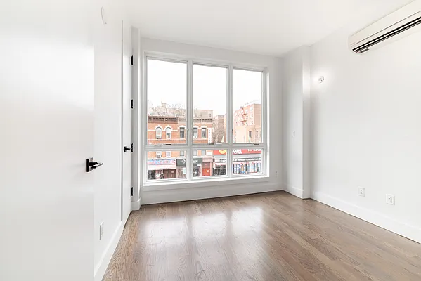 Rented by Twin Group | media 17