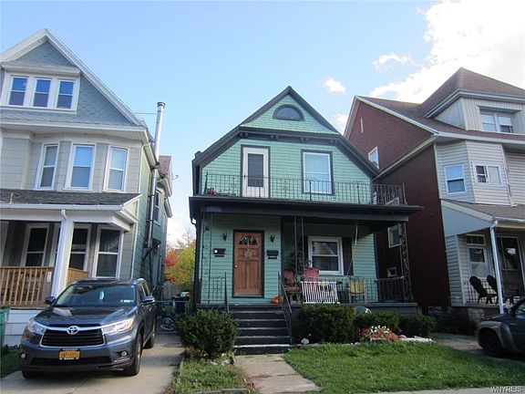 2nd image of 279 Hoyt St