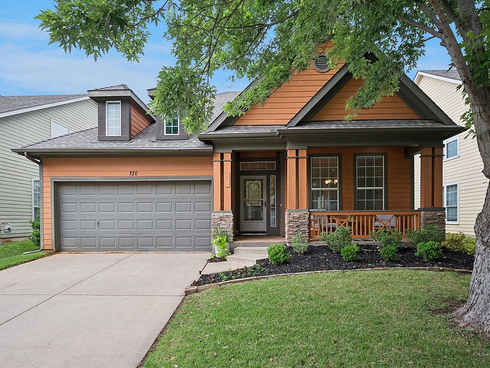 1st image of 120 Myrtle Cres