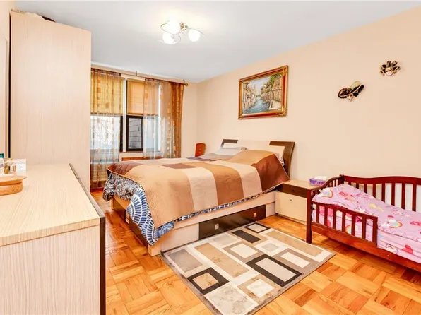 1075 Sheepshead Bay Road image 18 of 23