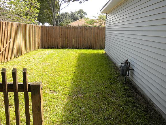 2nd image of 1106 E Tiffani St