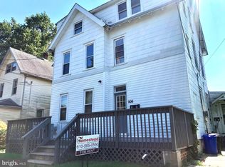 906 W Park Sq #B, Prospect Park, PA 19076
