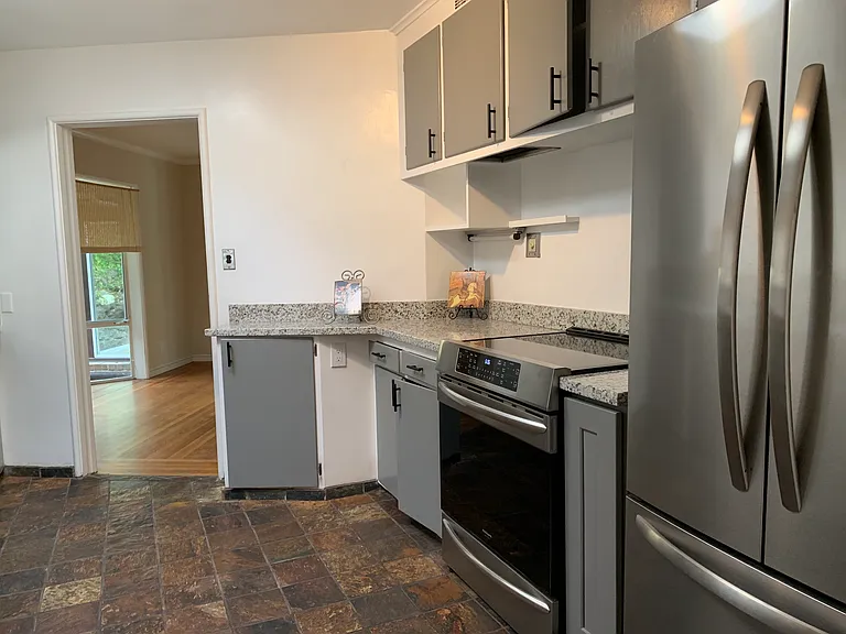 75 Parnassus Rd — Photo 16