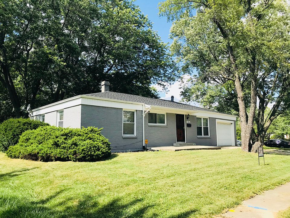 1st image of 3704 N Chateau Ln