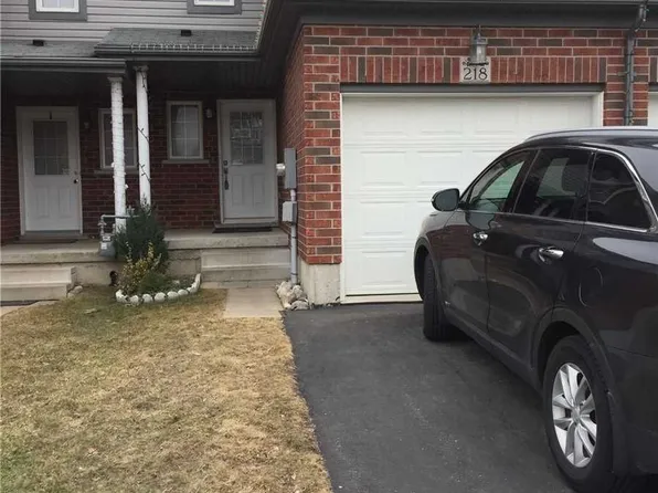 218 Featherstone Cres, Kitchener, ON N2R 1Z3