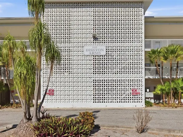 5155 9th Ave N APT 310, Saint Petersburg, FL 33710