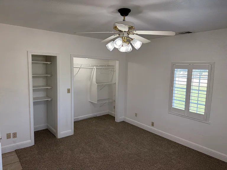 4390 S Walnut Ave — Photo 10