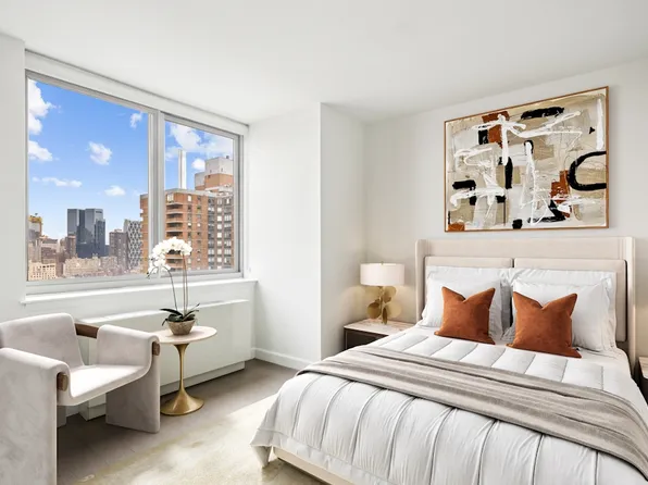 561 10th Avenue image 2 of 38