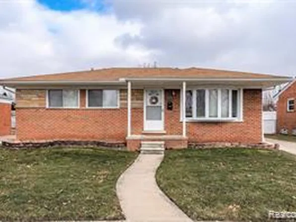 6120 Kinloch St, Dearborn Heights, MI 48127