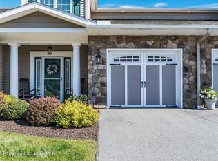 112 Wyndham Rd, South Abington Township, PA 18411