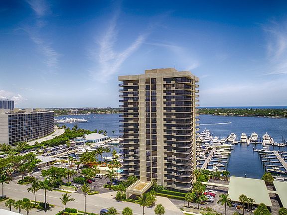 2nd image of 108 Lakeshore Dr APT 538