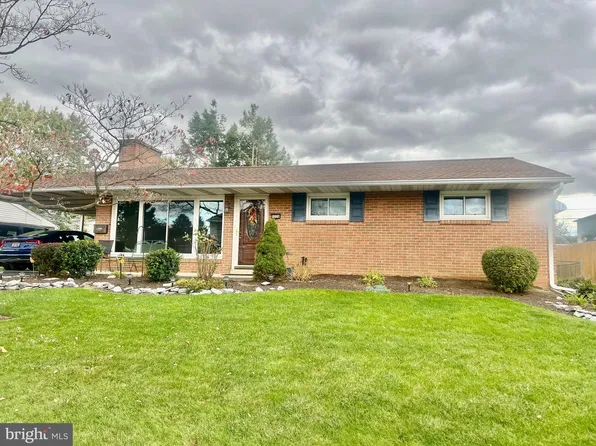 5220 Windsor Blvd, Mechanicsburg, PA 17055