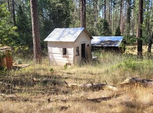 9810 Smith Station Rd, Groveland, CA 95321
