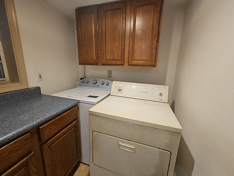 14 Kulp Ave — Photo 3