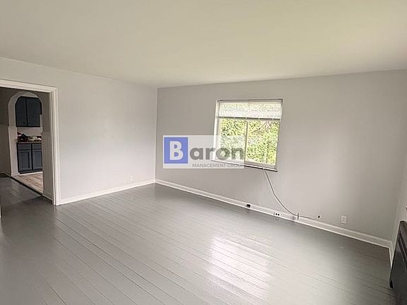 2nd image of 7169 Reading Rd APT 2