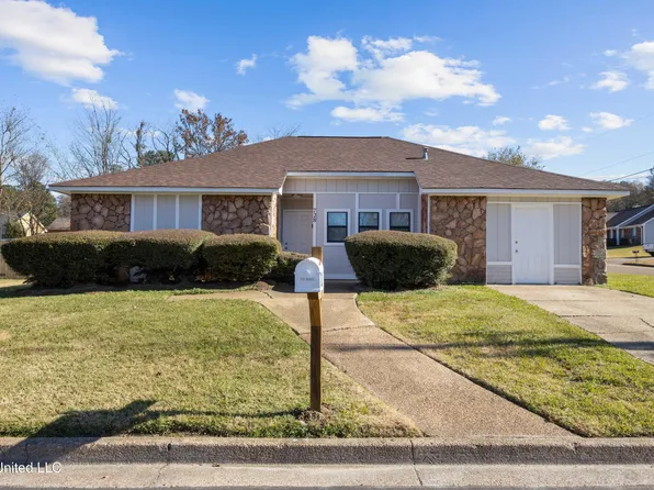 728 Cherry Park Blvd, Clinton, MS 39056