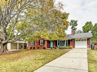 2106 Janlyn Rd, Jeffersontown, KY 40299