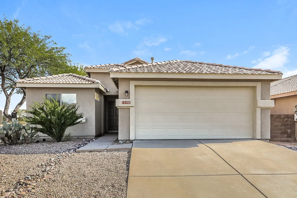 3 bed, 2.0 bath, 1705 sqft, $1,980 — Photo 1