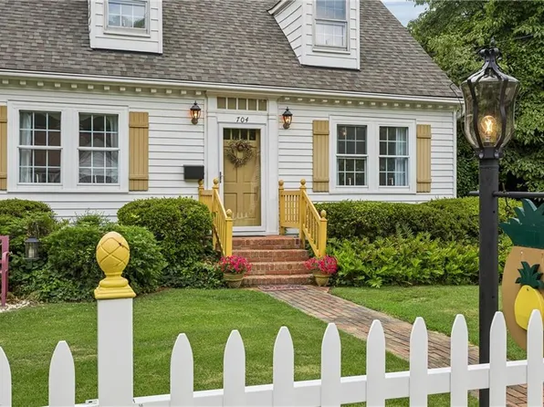 704 Monumental Ave, Williamsburg, VA 23185