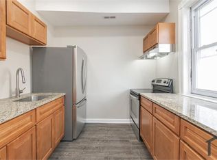 917 W Duncannon Ave #A1, Philadelphia, PA 19141