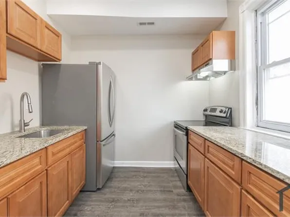 917 W Duncannon Ave #A1, Philadelphia, PA 19141