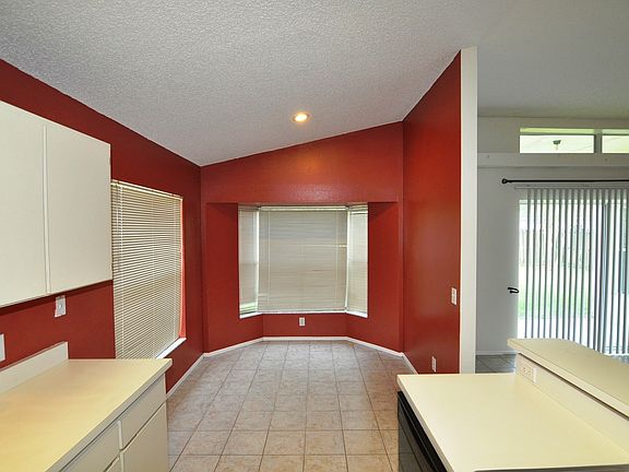 3rd image of 1655 Portsmouth Lake Dr