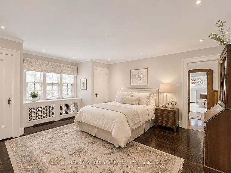 14 Dewbourne Ave — Photo 19