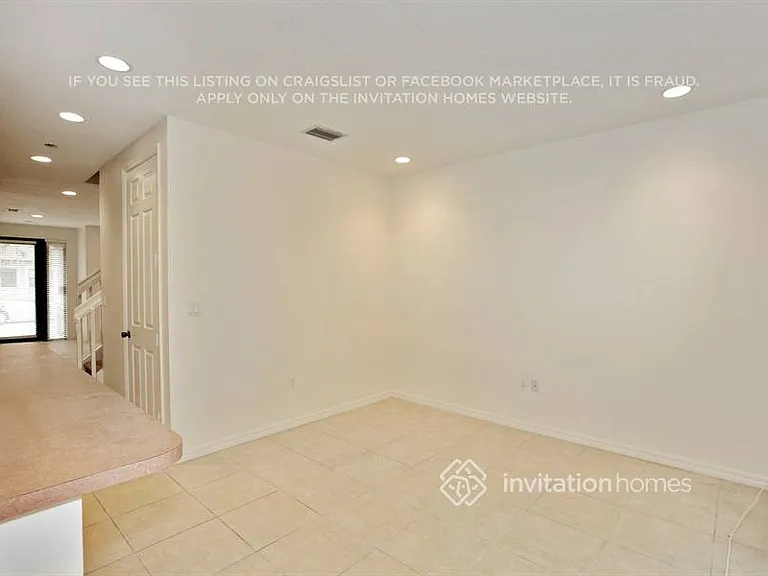 627 NE 35th Ave — Photo 9