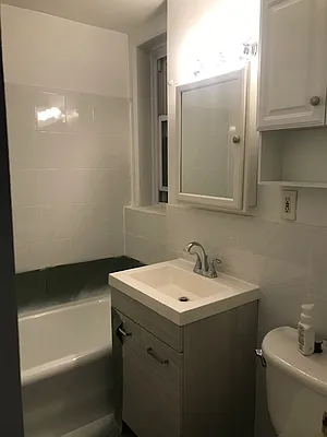 Rented by Johanna Gyuro, LREB | media 11