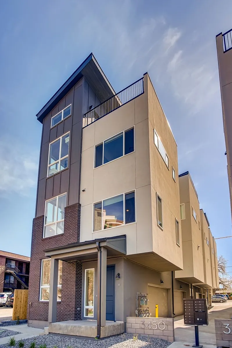 Building Photo - 3450 S Corona St