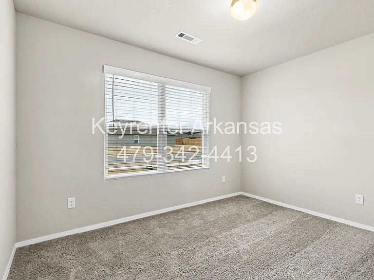 1035 Jennifer Ann Ln — Photo 20