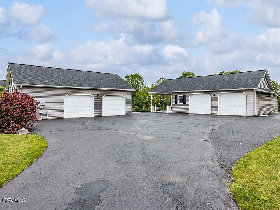 2nd image of 19 Evelyn Ln