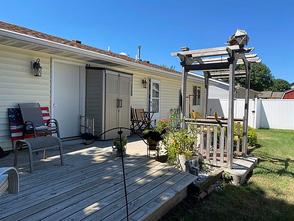 4th image of 2926 Lakeview Dr