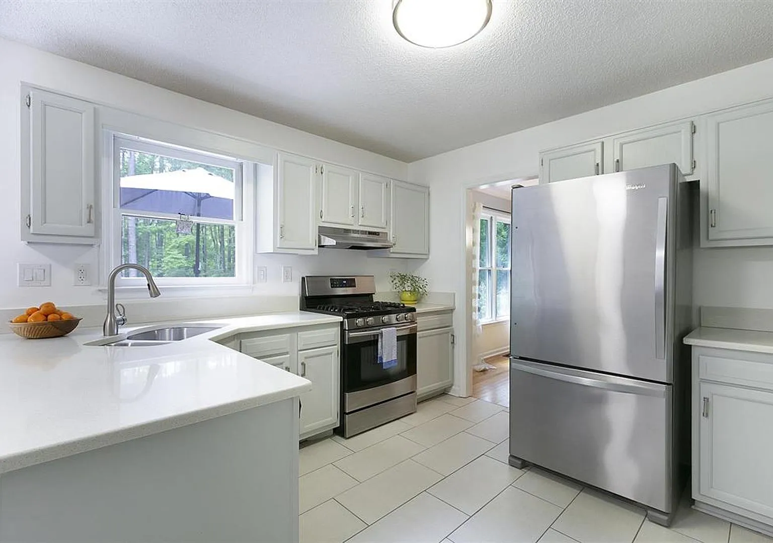 WOW! Charming 3 bedroom 2.5 bath home in the Northgate School District! Must See! — Photo 2