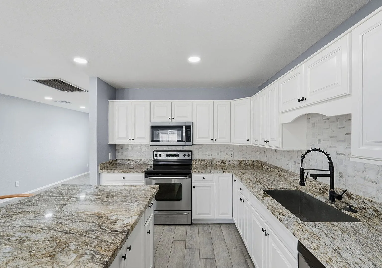 Recently Remodeled Home with All Appliances Included! — Photo 3