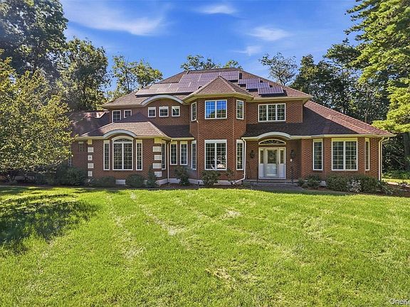 2nd image of 7 Dallas Drive